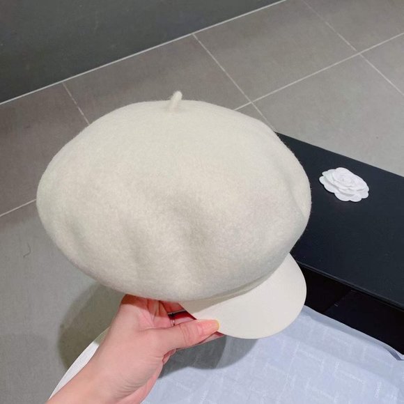 ?✨AUTHENTIC✨?Miu Miu hat main image 8